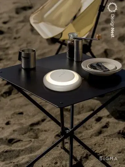 LightDisc Solar Window Charger
