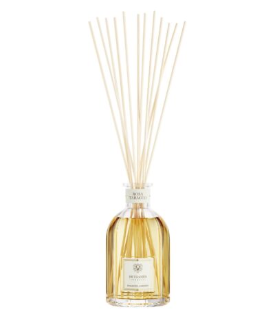 The new scent from Dr. Vranjes, Rosa Tabacco, brings together the romanticism of rose and the intensity of tobacco for a musky scent that reimagines florals.