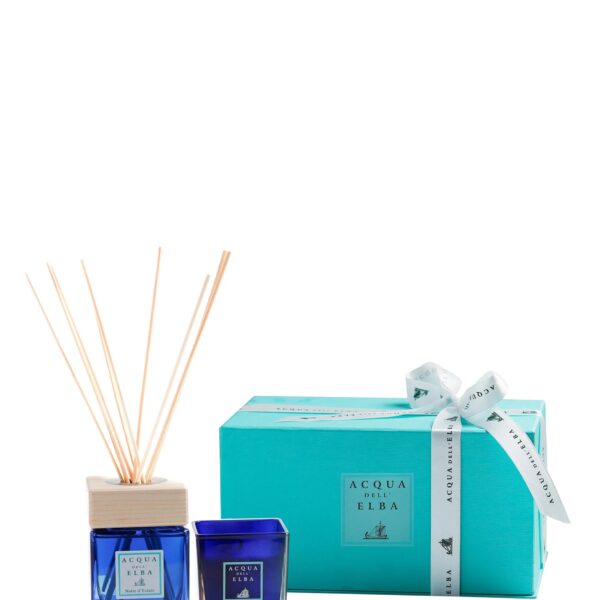Acqua dell’Elba Notte d’Estate home diffuser and candle in deep blue glass bottles.