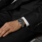 Gucci G-Timeless Slim 40mm Automatic watch with black dial and steel bracelet