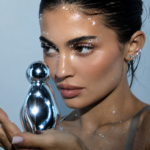 ⁦KYLIE COSMETICS - Cosmic 2.0 Eau de Parfum (100ml)⁩ - الصورة ⁦3⁩
