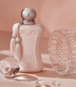 ⁦Parfums De Marly - Delina Exclusif Eau De Parfum (75ml)⁩ - الصورة ⁦3⁩
